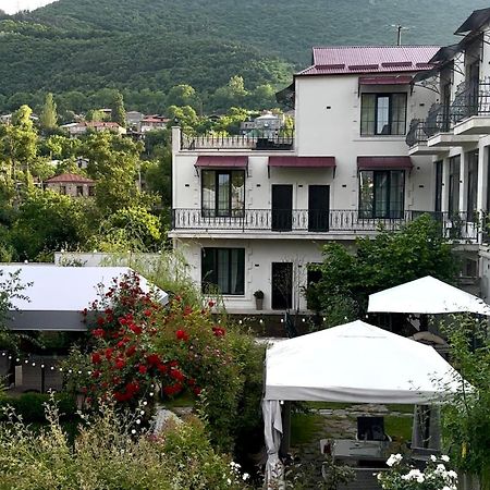 Redroof Country House Hotel Goris Exterior photo